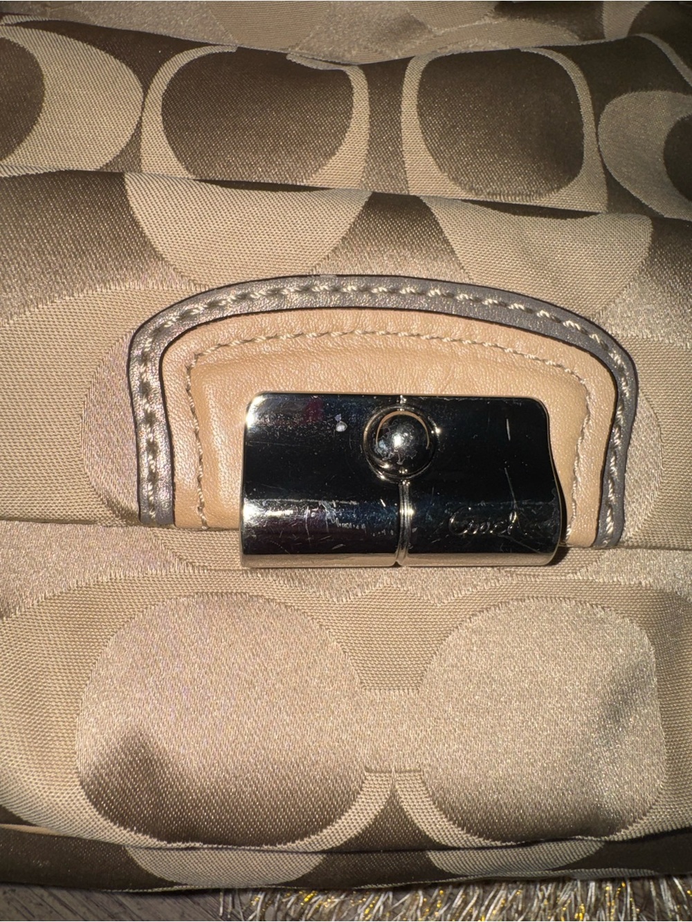 Coach Signature Hobo Bag w/ Wide Shoulder Strap Excellent Preloved Condition - Picture 3 of 8